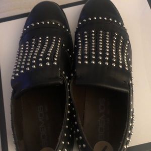 Studded flat shoe